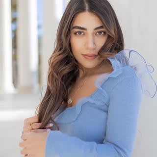 Sonia Mahmoudieh, <span class='text-la-pink'>@im._.soniamahmoudieh</span>